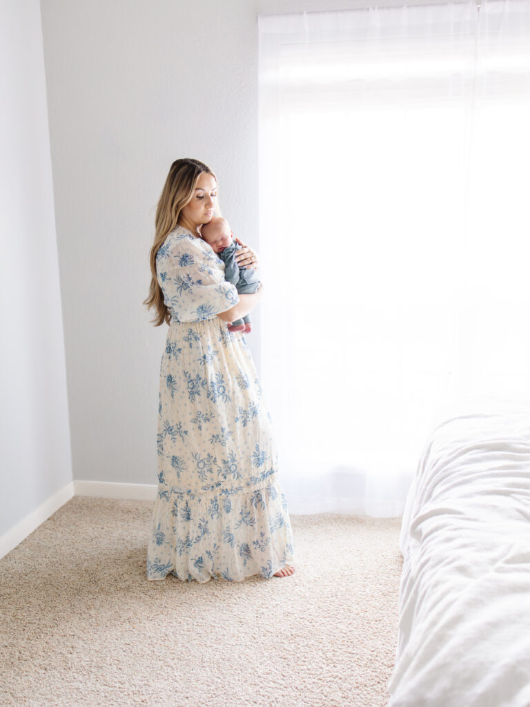 College Station newborn photographer gets newborn photos taken